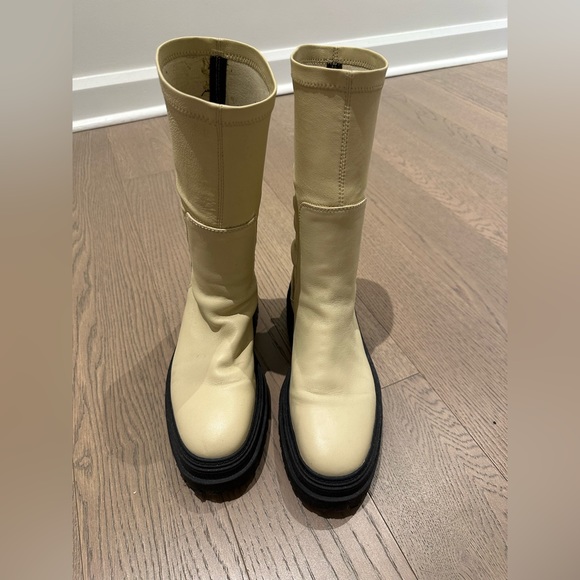 Cream chunky leather boot - Picture 8 of 8